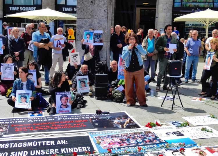 Solidaritätsaktion mit den Samstagsmüttern