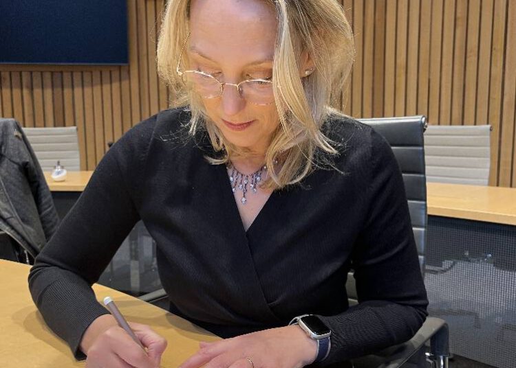 „Solidarität, die Hoffnung schenkt“ – Postkarten-Aktion Part3