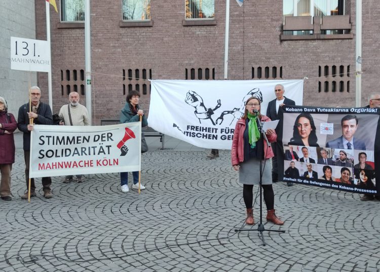 Breite Solidarität mit verhaftetem Istanbuler Oberbürgermeister Imamoglu