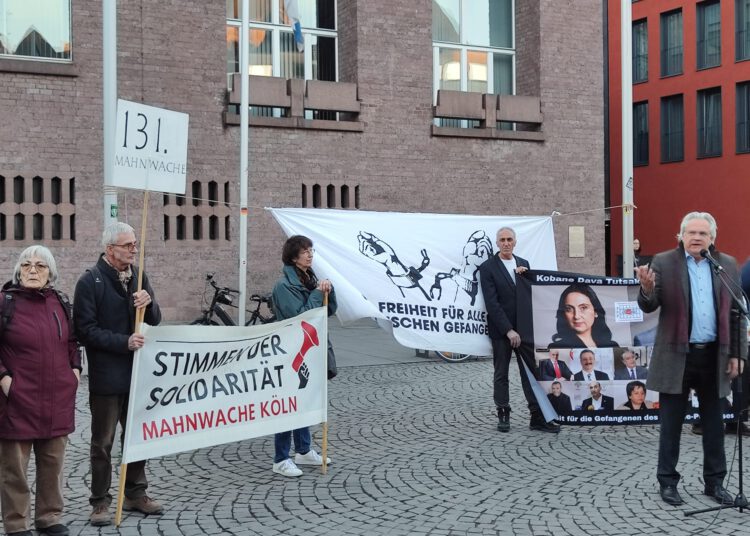 Breite Solidarität mit verhaftetem Istanbuler Oberbürgermeister Imamoglu