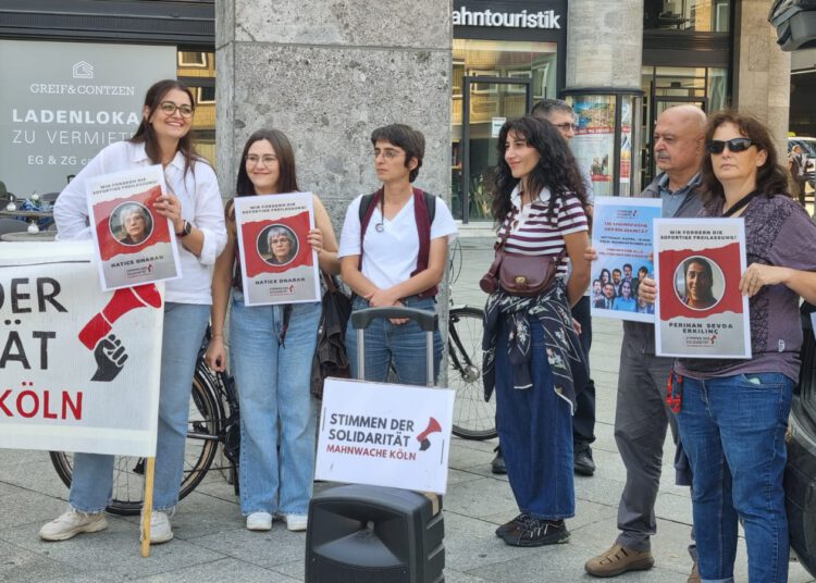 „136. Mahnwache: krank, inhaftiert, vergessen? Wir schweigen nicht!“