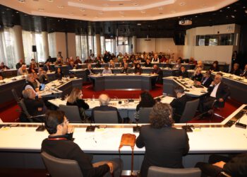 Konferenz zu Frieden und Zukunftsperspektiven