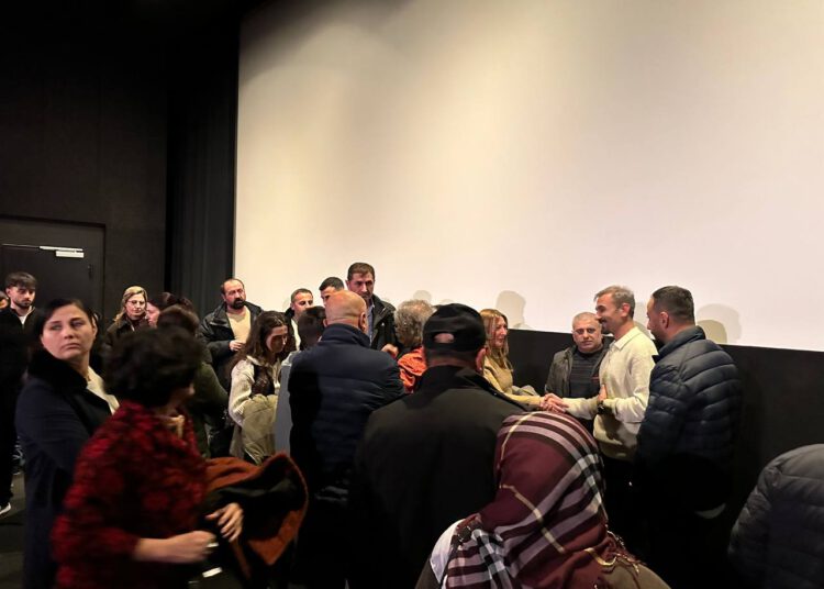 Dargeçit („Hold Still)“ – Auftakt der Aktionswoche in Köln