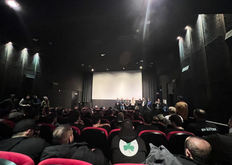 Dargeçit („Hold Still)“ – Auftakt der Aktionswoche in Köln