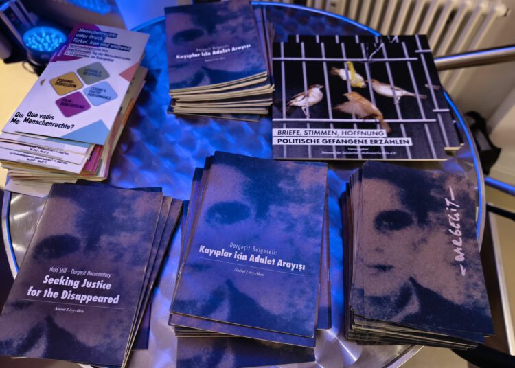 Dargeçit („Hold Still)“ – Auftakt der Aktionswoche in Köln