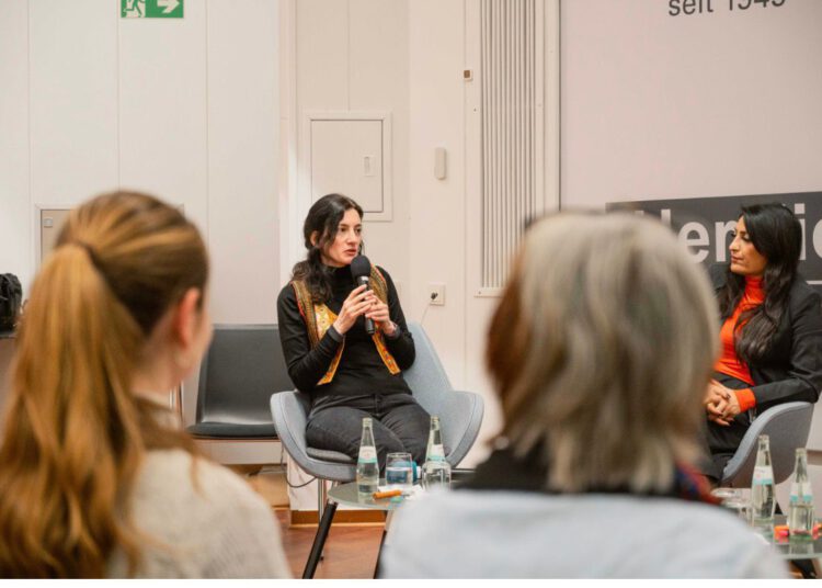 Feministische Perspektiven aus Iran, Syrien/Rojava und Afghanistan