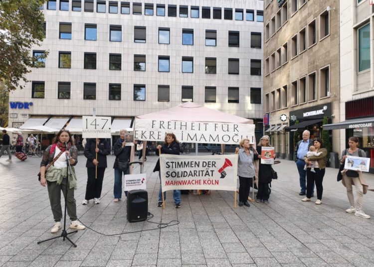147. Mahnwache: „Solidarität ist wichtig für unsere Demokratie“